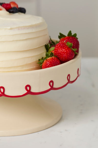 Ceramic Scalloped Stand
